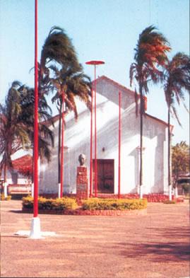 Capela da Nonna, que Portinari fez no jardim da sua casa, em Brodowski, para a avó   (Arquivo pessoal)